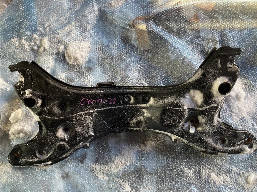 TOYOTA SIENTA NCP81G/NCP85G  для балка передняя