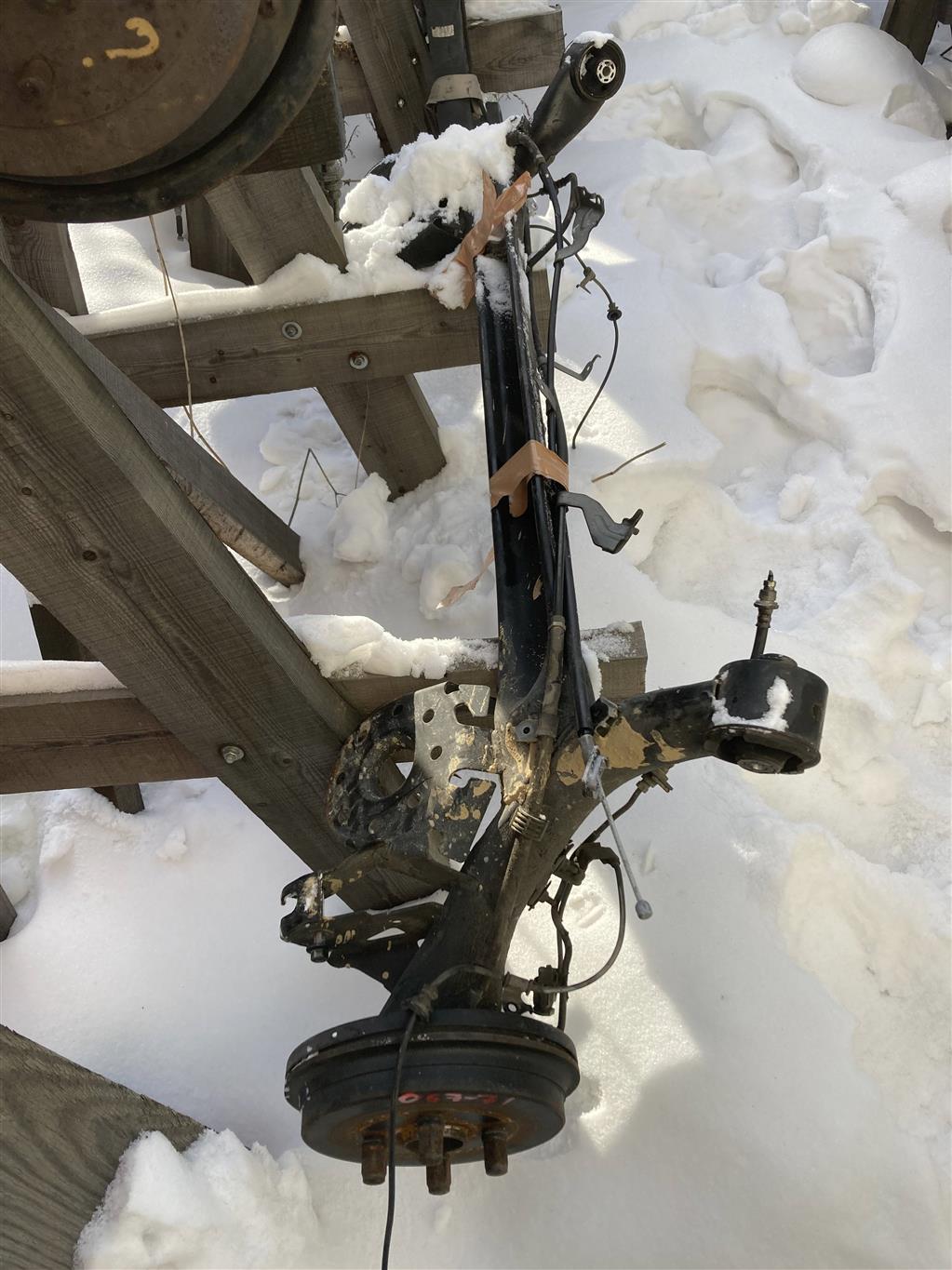 TOYOTA VITZ NSP130 для Балка задняя в сборе