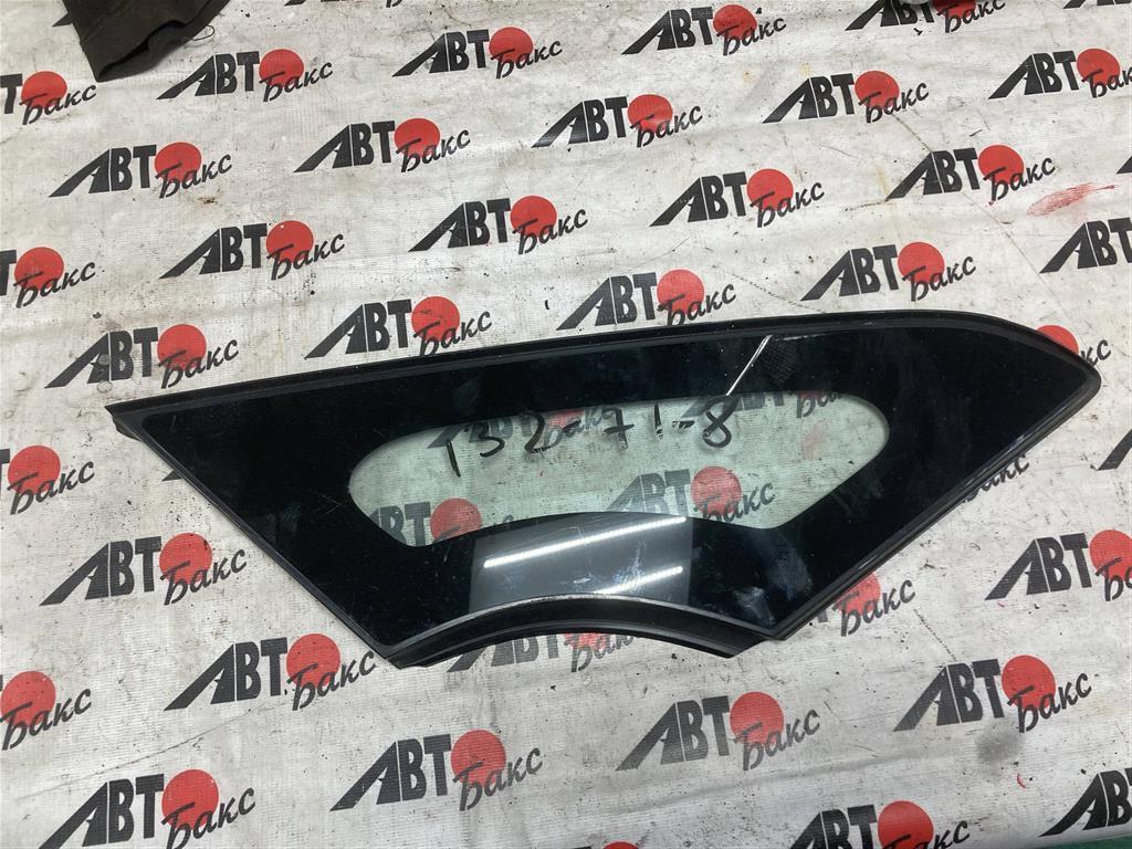 NISSAN LEAF AZE0 для Стекло боковое переднее правое