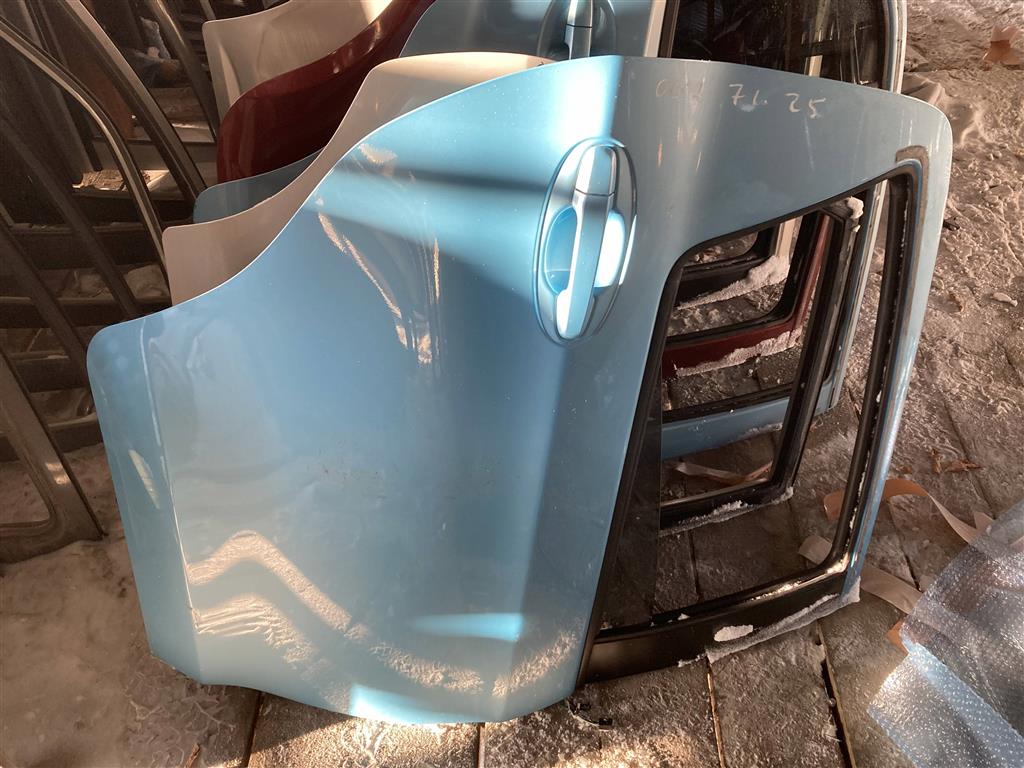 TOYOTA VITZ NSP130 для Дверь задняя правая