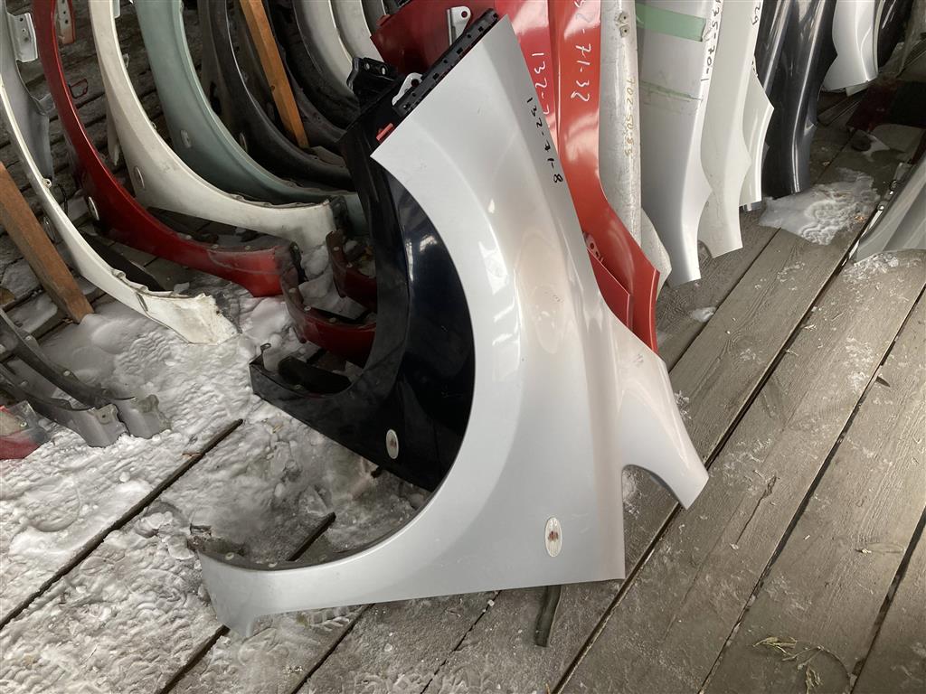 NISSAN LEAF AZE0 для Крыло переднее левое