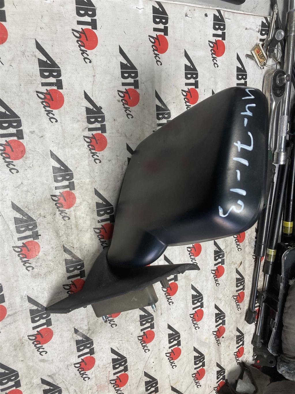 NISSAN NV200 VM20 для Зеркало правое