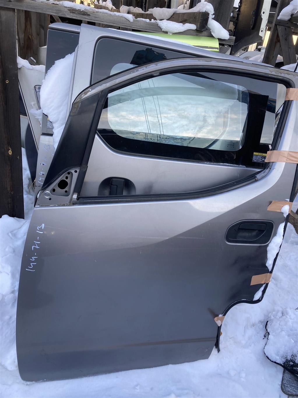 NISSAN NV200 VM20 для Дверь передняя левая