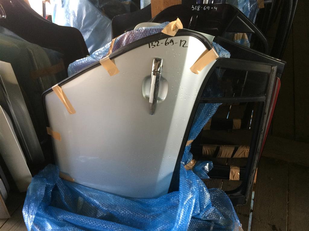 NISSAN LEAF AZE0 для Дверь задняя правая