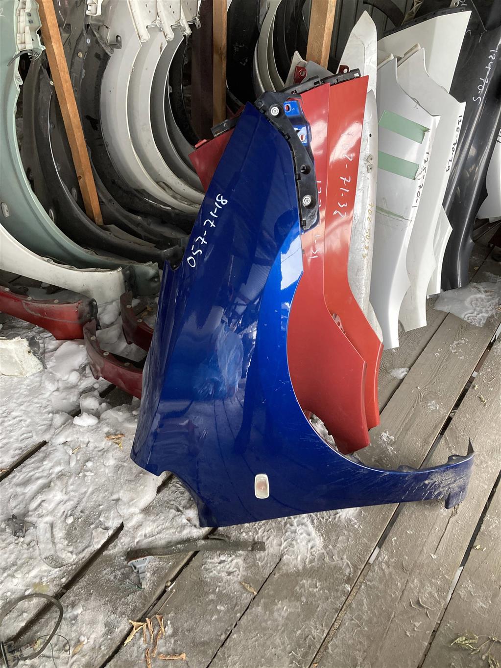 TOYOTA PRIUS NHW20 для Крыло переднее правое