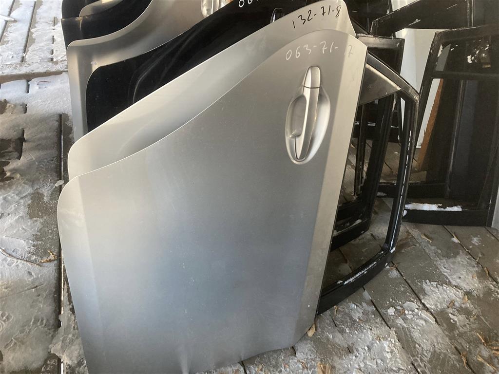 TOYOTA PRIUS ZVW30 для Дверь задняя правая