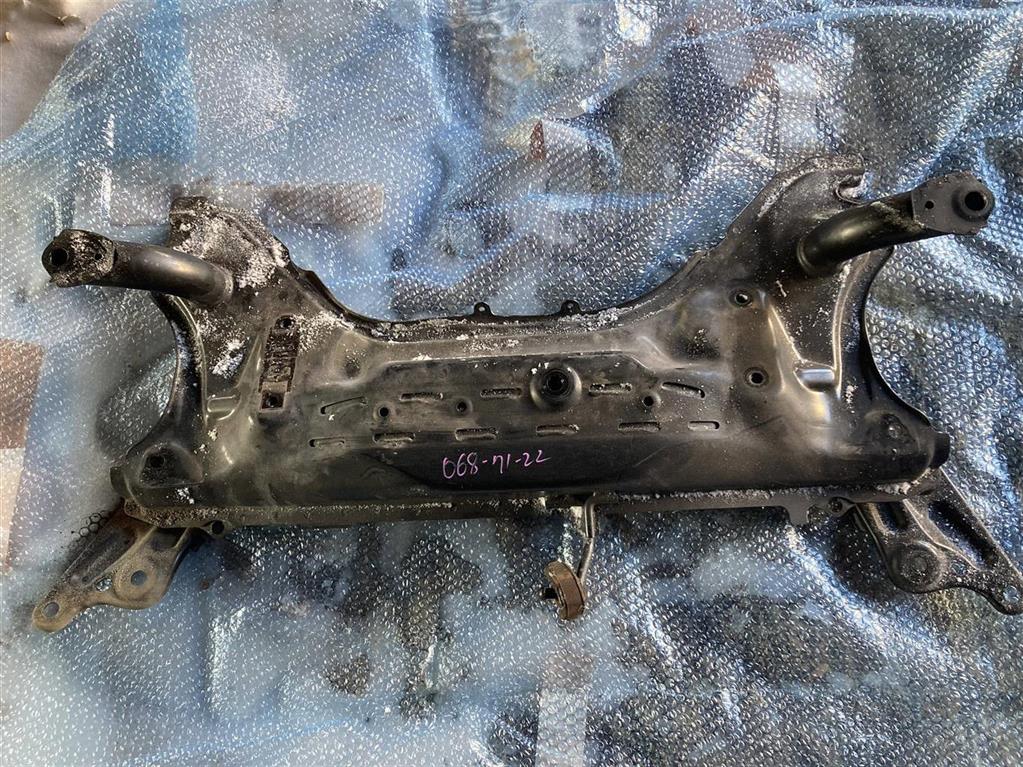 TOYOTA ROOMY M900A для балка передняя