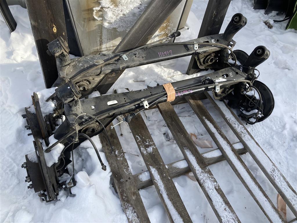 NISSAN LEAF AZE0 для Балка задняя в сборе