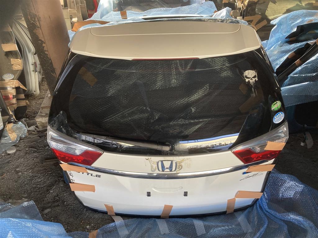 HONDA SHUTTLE GP7 для Дверь задка