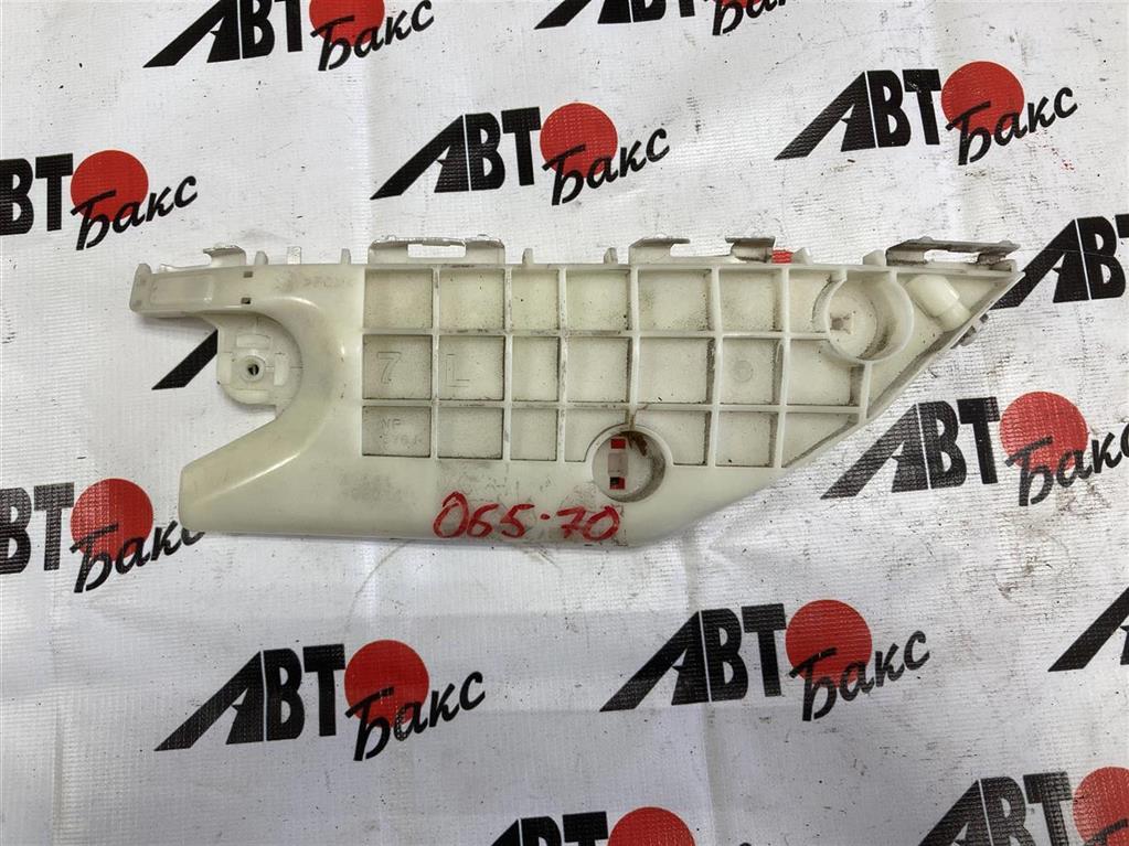 TOYOTA RACTIS NCP120 для Крепление бампера переднее левое