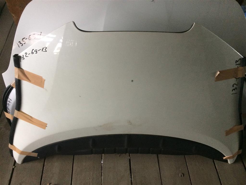 NISSAN LEAF AZE0 для Капот