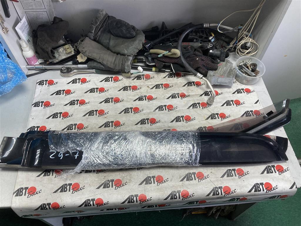 TOYOTA RAUM NCA25/NCZ20/NCZ25  для Ветровики