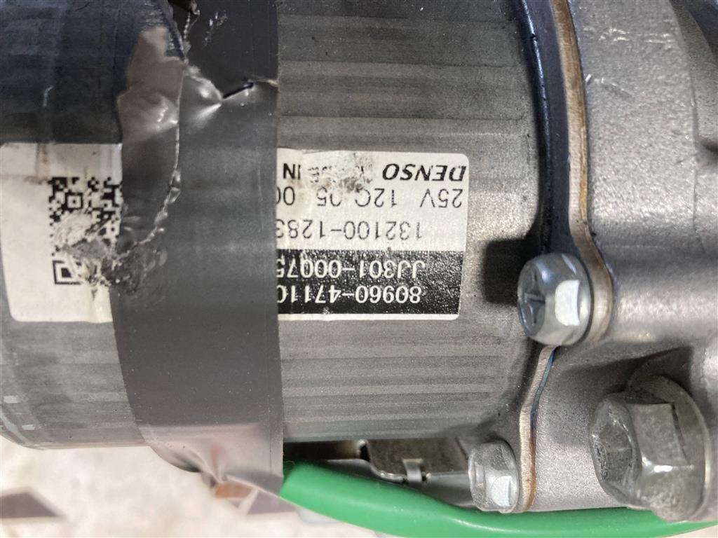 TOYOTA PRIUS ALPHA ZVW41 для Рулевая колонка в сборе