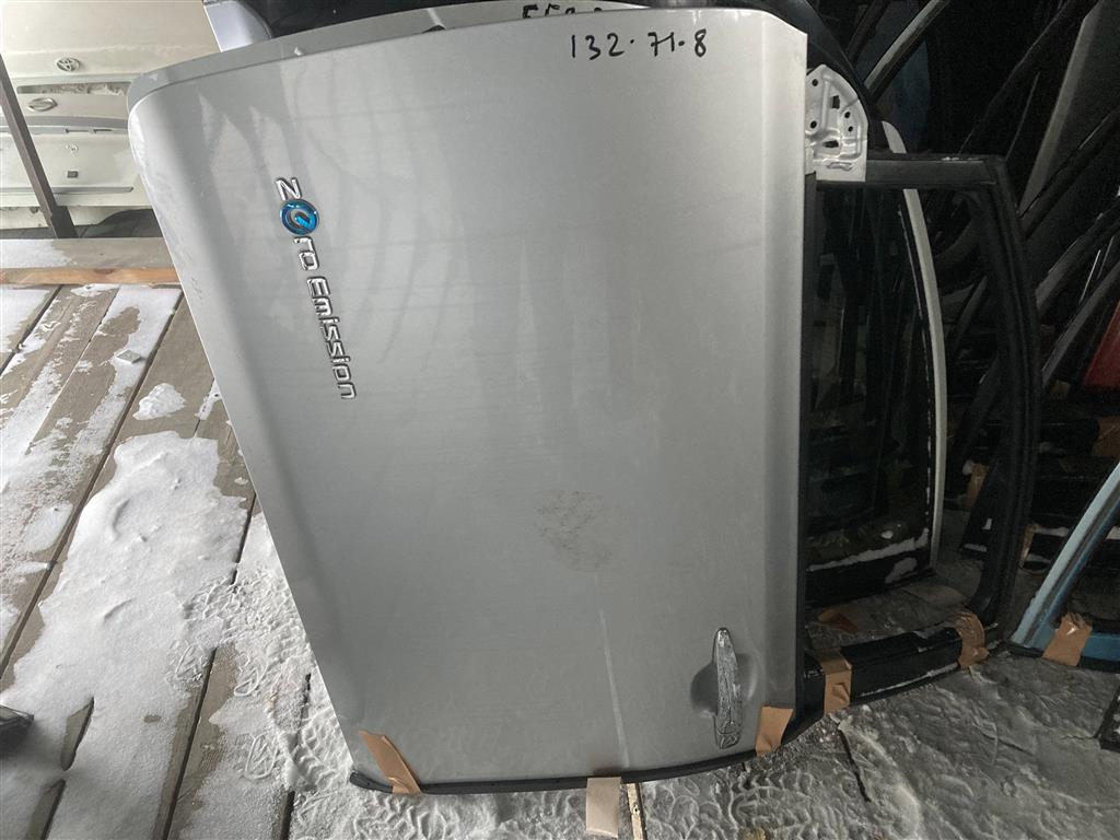 NISSAN LEAF AZE0 для Дверь передняя левая