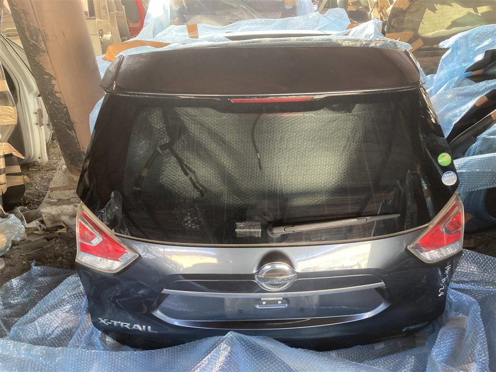 NISSAN X-TRAIL NT32 для Дверь задка