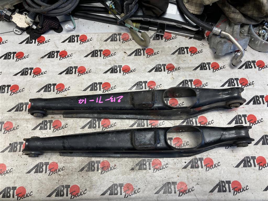 MITSUBISHI OUTLANDER CW5W для Рычаг задний нижний правый