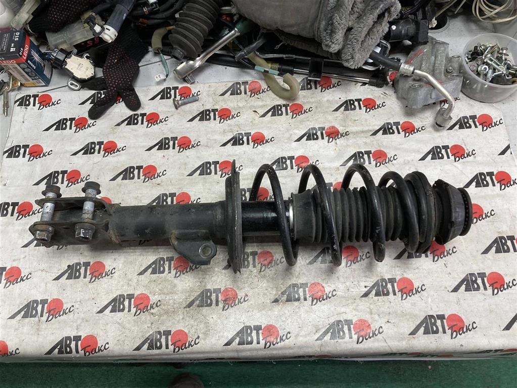 TOYOTA VITZ NSP130 для Стойка передняя правая