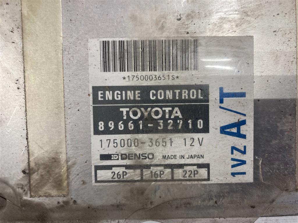 TOYOTA VISTA SV30/SV32/SV33/SV35/CV30  для блок управления двс