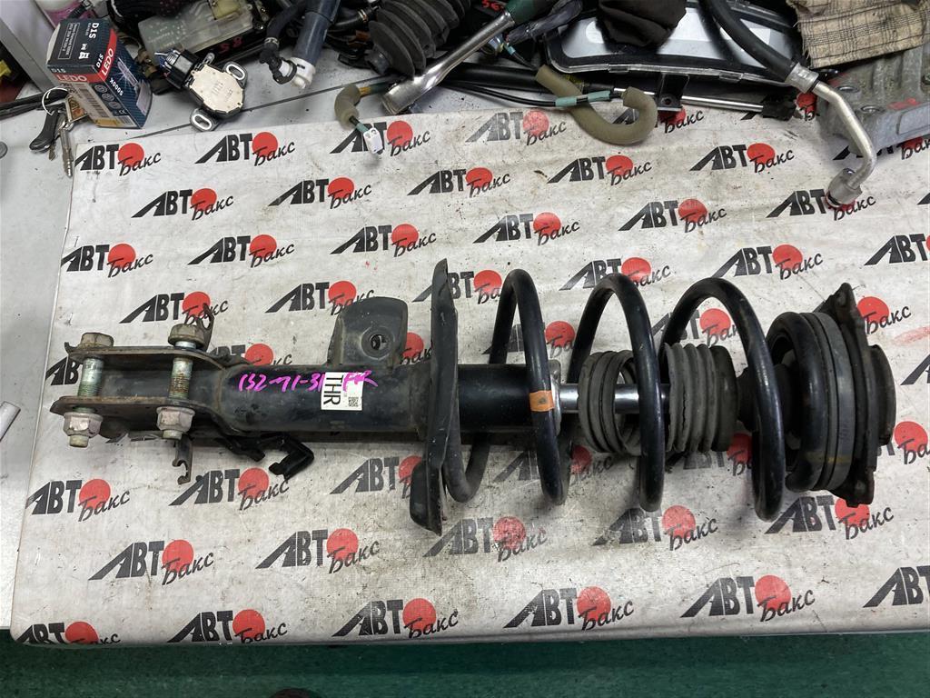 NISSAN LEAF AZE0 для Стойка передняя правая