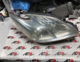 Фара передняя правая для TOYOTA PRIUS ZVW30  запчасти бу