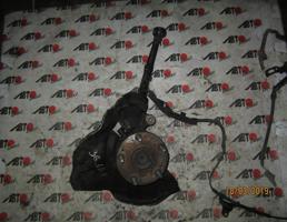 Ступица передняя левая для TOYOTA CELSIOR UCF20/UCF21  запчасти бу