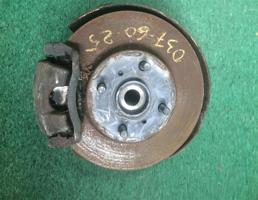 Ступица передняя левая для TOYOTA FUNCARGO NCP20/NCP21/NCP25  запчасти бу