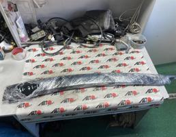 Ветровики комплект для TOYOTA AQUA NHP10  запчасти бу