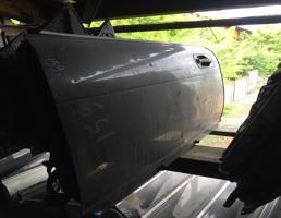 Дверь передняя левая для NISSAN CEDRIC PAY32/PBY32/PY32/Y32/UY32  запчасти бу