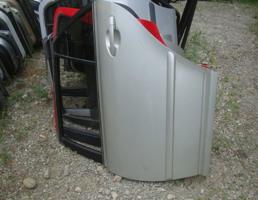 Дверь задняя левая для TOYOTA AVENSIS AZT250  запчасти бу