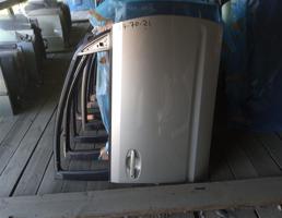 Дверь передняя правая для TOYOTA PRIUS NHW20  запчасти бу