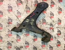 Рычаг задний верхний правый для TOYOTA MARK II JZX110/GX110/GX115/JZX115  запчасти бу