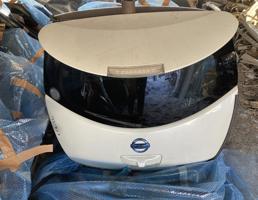 Дверь задка для NISSAN LEAF AZE0  запчасти бу