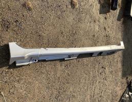 Порог пластиковый для TOYOTA PRIUS ALPHA ZVW41  запчасти бу