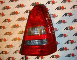 Фонарь задний правый для SUBARU FORESTER SG5/SG9  запчасти бу