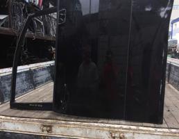 Дверь передняя правая для TOYOTA NOAH ZRR70  запчасти бу