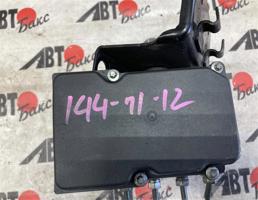 Блок ABS для NISSAN NV200 VM20  запчасти бу