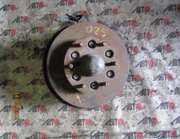 Ступица передняя левая для TOYOTA REGIUS RCH41W/RCH47W/KCH40W/KCH46W  запчасти бу