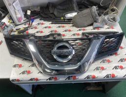 Решетка радиатора для NISSAN X-TRAIL NT32  запчасти бу