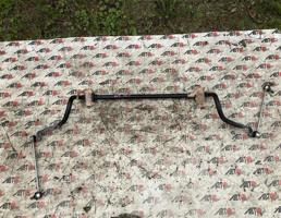 Стабилизатор передний в сборе для MITSUBISHI DELICA D5 CV5W  запчасти бу