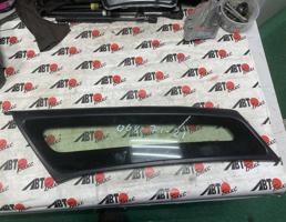 Стекло боковое переднее левое для TOYOTA ROOMY M900A  запчасти бу