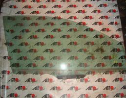 Стекло двери передней правой для HONDA CIVIC EU1/EU2/EU3/EU4/EP3  запчасти бу