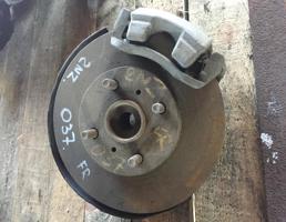 Ступица передняя правая для TOYOTA FUNCARGO NCP20/NCP21/NCP25  запчасти бу