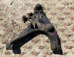 Рычаг передний нижний правый для MITSUBISHI DELICA PA4W/PD6W/PE6W/PF6W/PB4W/PC4W/PA5W/PB5W/PC5W/PD8W/  запчасти бу