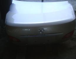 Крышка багажника для NISSAN BLUEBIRD SYLPHY/ALMERA KG11  запчасти бу