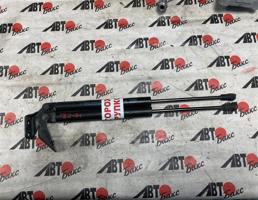 Амортизатор двери задка ПАРА для NISSAN TIIDA C11/SC11  запчасти бу