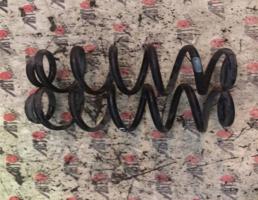 Пружина задняя 2 шт для TOYOTA FUNCARGO NCP20/NCP21/NCP25  запчасти бу