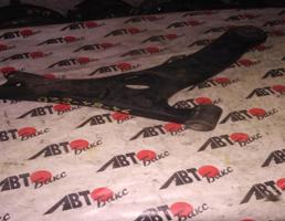 Рычаг передний нижний правый для TOYOTA OPA ACT10/ZCT10/ZCT15  запчасти бу