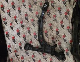 Рычаг передний нижний правый для TOYOTA LUCIDA TCR10G/TCR11G/TCR20G/TCR21G/CXR10G/CXR11G/CXR20G/C  запчасти бу