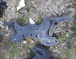 Балка для TOYOTA PREMIO NZT240/ZZT240/ZZT245/AZT240  запчасти бу