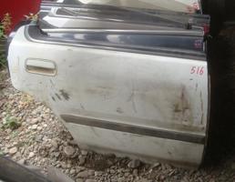 Дверь задняя правая для HONDA INTEGRA DA5/DA6/DA7/DA8/DB1  запчасти бу